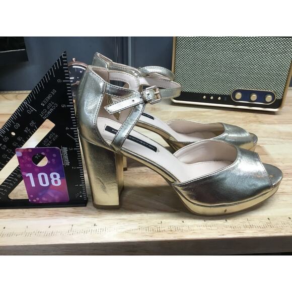 French Connection Women's 9 Gold Ankle Strap Platform Peep Toe High Heel Pumps - Picture 2 of 10